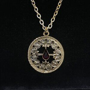 Vintage zodiac necklace//large gold 70's zodiac wheel necklace